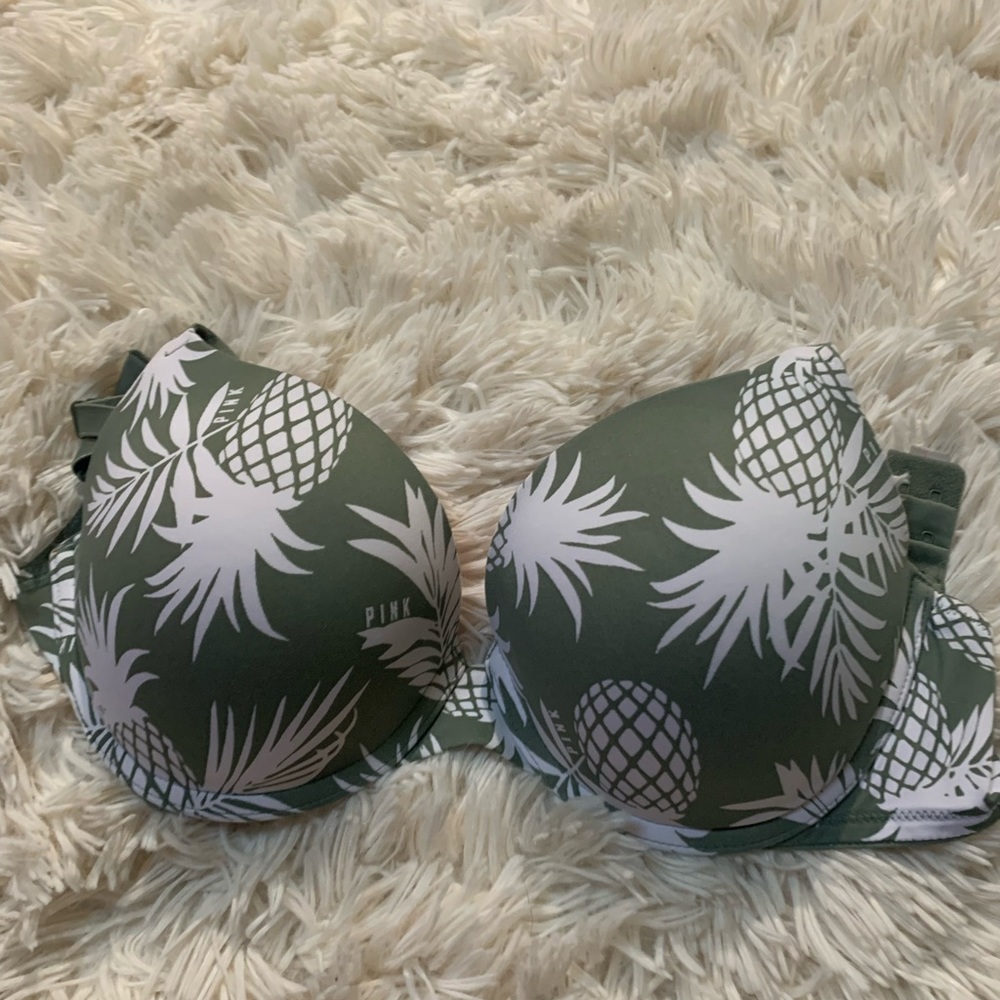 pink bra